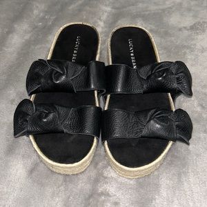 Lucky Brand genuine leather open toe sandals - size - 8